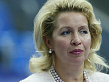 Экс-первая леди Светлана Медведева станцевала с именинником-Агаларовым на его дне рождения