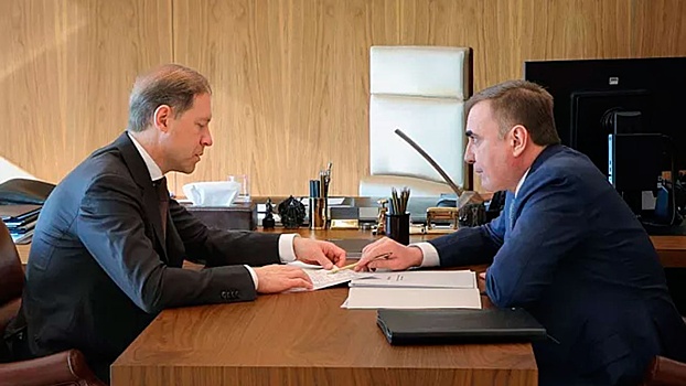 Мантуров и Дюмин обсудили запуск Тульского центра беспилотных авиасистем