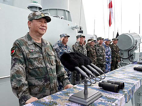 Китай провел крупнейший в истории страны военный парад в акватории Южно-Китайского моря