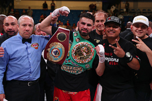 Постол не сумел отобрать титулы WBC и WBO у Рамиреса