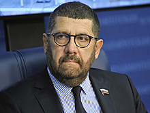 Менделевич предложил направлять в инфекционные больницы психологов для помощи медикам