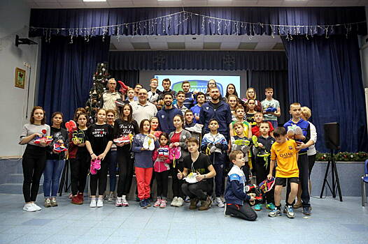 Баскетболисты «Химок» посетили детский дом в рамках программы OneTeam