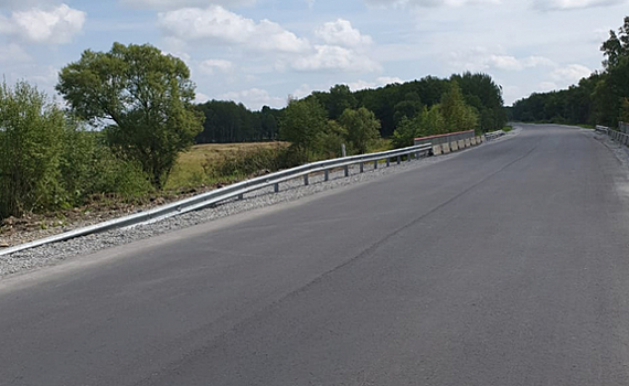 В село Бичевая теперь можно ездить по высокотехнологичному покрытию