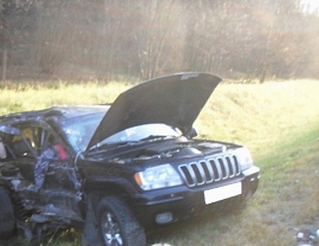 Два внедорожника не поделили дорогу: пострадали четыре человека