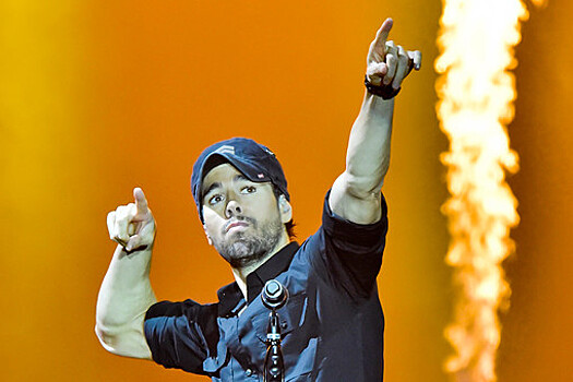 Энрике Иглесиас отменил концерты из-за тяжелой болезни