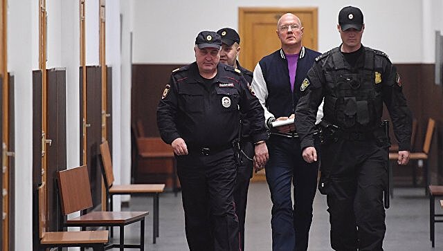 Экс вице-премьера Крыма Нахлупина перевели из СИЗО под домашний арест