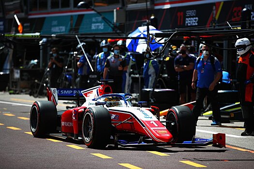 Роберт Шварцман сошёл с дистанции после аварии на первом круге гонки Формулы-2 в Монако
