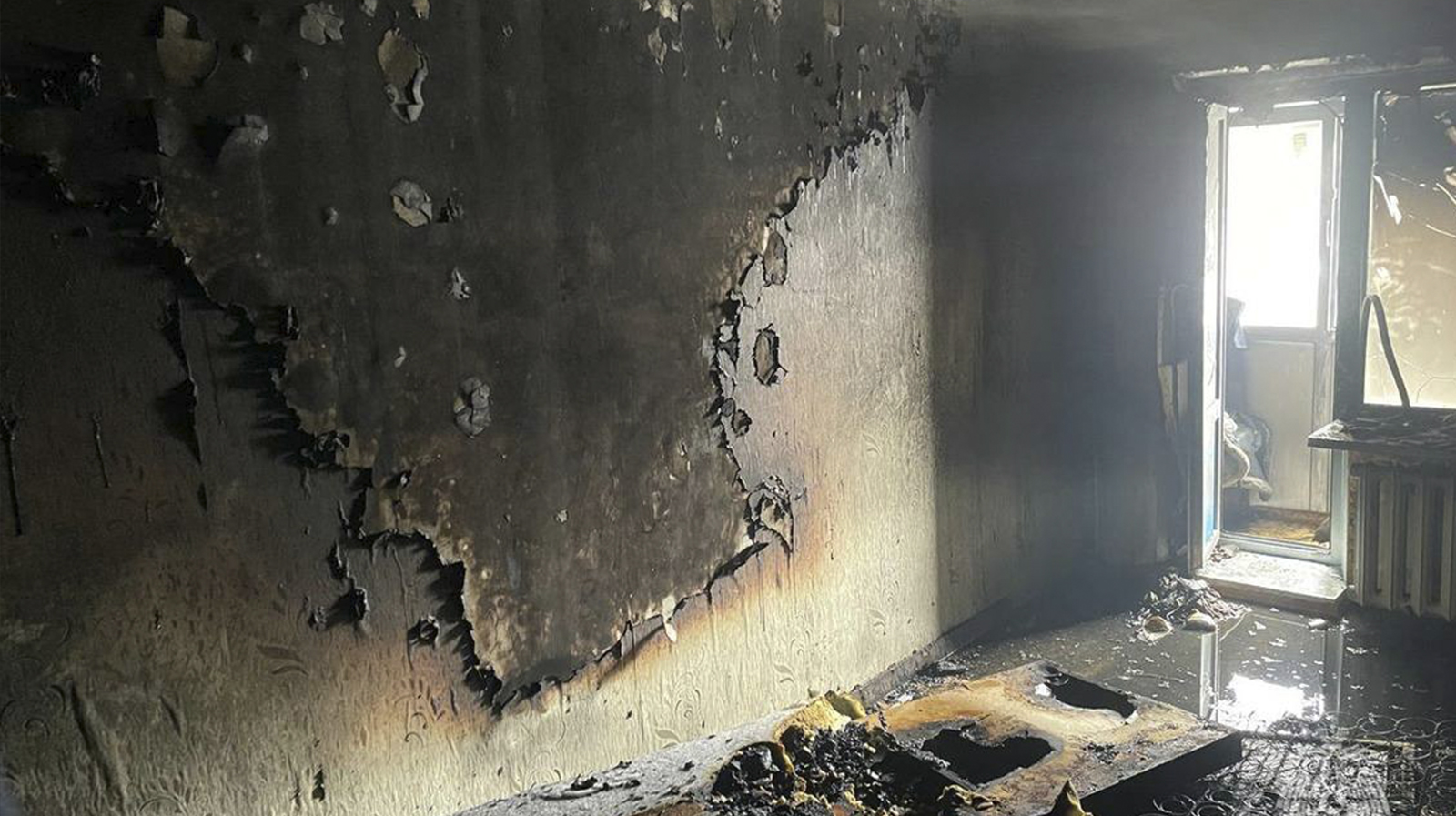 При пожаре в многоквартирном доме Надыма погиб человек