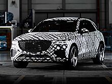 Genesis GV70 предстал на новых снимках