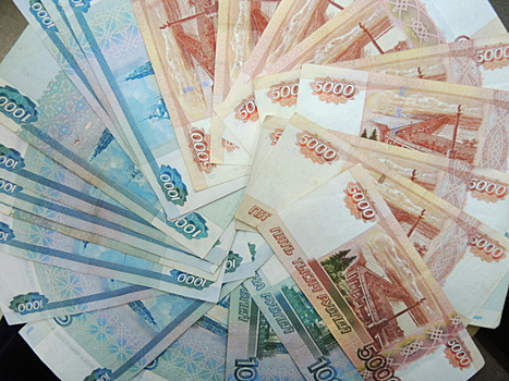 Эксперт объяснил нежелание депутатов отказываться от пенсионных надбавок: тоже люди