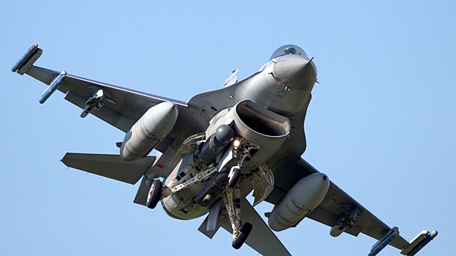 Пентагон заключил контракт на обслуживание F-16, включая переданные Украине