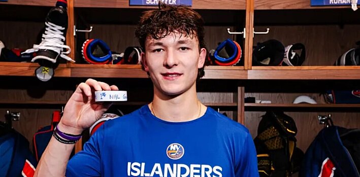 1-й номер драфта НХЛ-2025 Шефер про 1-ю шайбу в НХЛ: «Мама сейчас рядом с хоккейными богами. Может, она дала им по 20 долларов, чтобы этот гол случился»