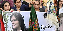 «Хиджабы там не носят»: кому и зачем понадобилось разгонять в медиа фейковую тему бесправия иранских женщин