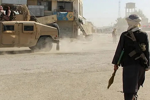 Гуманитарная бомба: война Пакистана с талибами оставила тысячи афганцев без крова у закрытых ворот Торхама