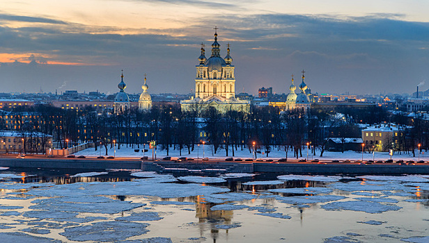 Коммунисты начали сбор подписей за переименование Санкт-Петербурга