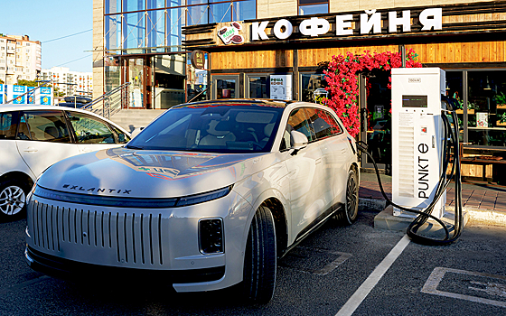 Зарядка с пользой: как электромобилисты совмещают подзарядку с покупками
