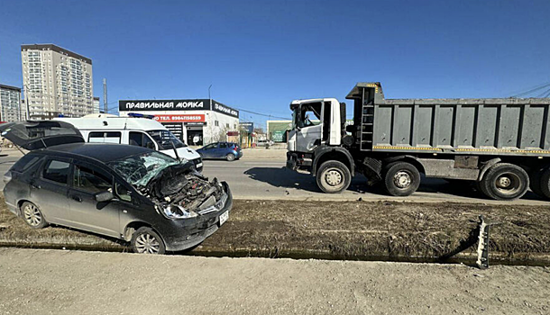 Водители грузовиков устроили гонки и попали в ДТП