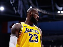 «Я швырял всё». Экс-партнёр Леброна признался, как жёг его майку после ухода в «Майами»