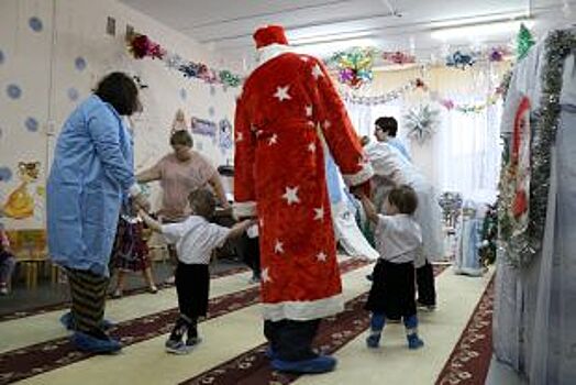 Детей «Дома ребенка» при нижегородской ИК-2 поздравили с Новым годом