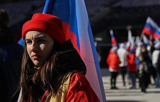 В Челябинске отметили присоединение Крыма гимном России