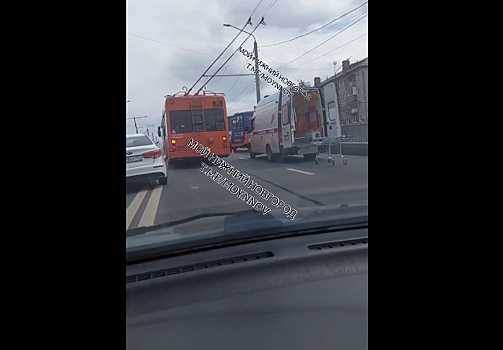 «Летел, как колобок»: на Балтийском шоссе перевернулся внедорожник (видео с места ДТП)