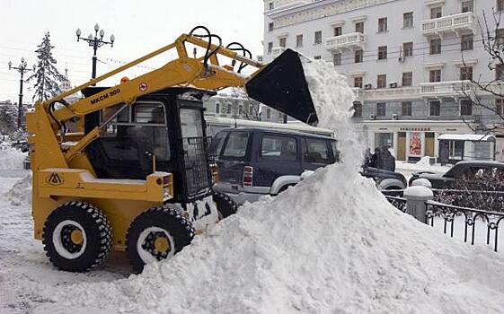 Очевидцы гибели женщины под снегоуборочной техникой в Якутске рассказали свою версию событий