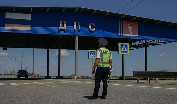 В Волгоградской области разыскивают скрывшегося после ДТП водителя иномарки