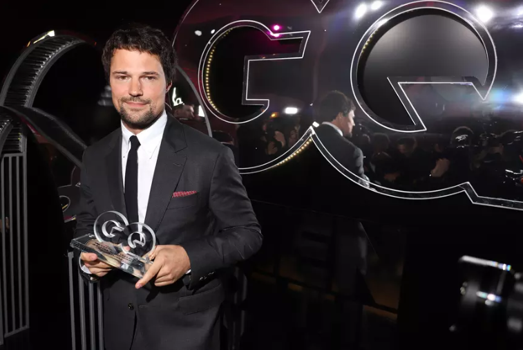 Переговоры не велись: в Малом драмтеатре высказались о возможном возвращении Козловского