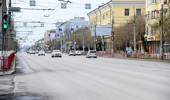 Кортеж Дмитрия Медведева заметили в центре Волгограда 12 марта