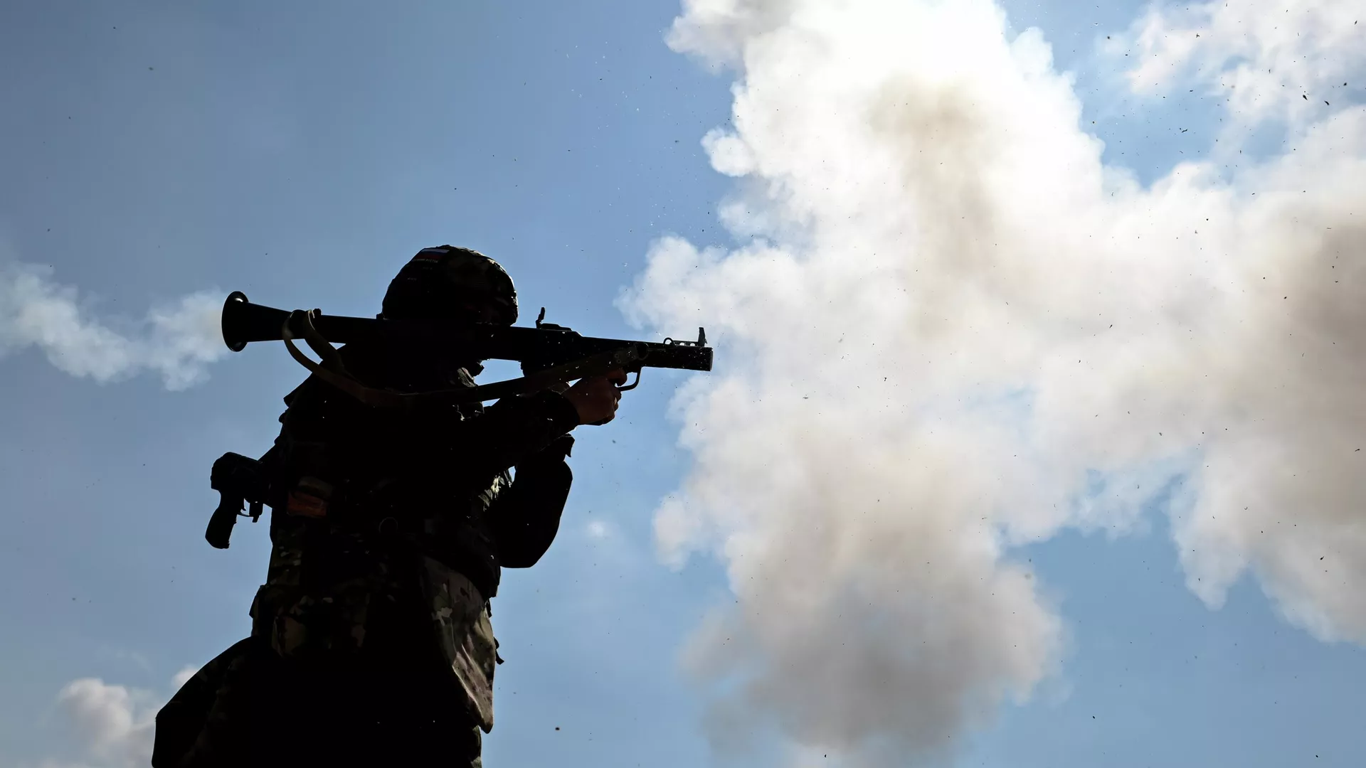 Воздушные баталии дронов России и Украины в зоне СВО сняли на видео