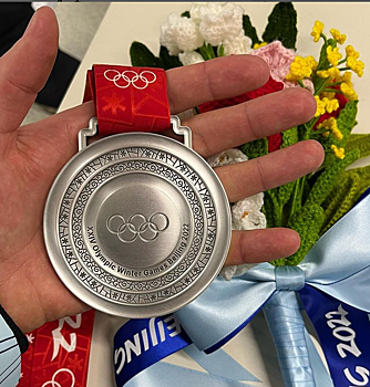 «Космический бег». Мать конькобежца Трофимова поделилась эмоциями от серебра своего сына на Олимпиаде