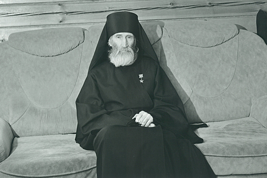 Звезда монаха Киприана. Как Герой Советского союза, полковник авиации Валерий Бурков принял монашеский постриг