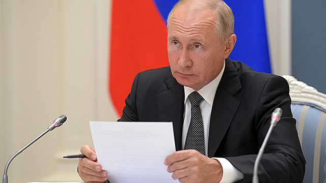 Путин: "Границы могут быть закрыты до осени"