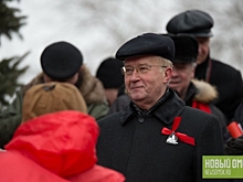 «Под угрозой срыва подготовка к выборам в Госдуму» - омские коммунисты пожаловались Зюганову на Кравца, ...