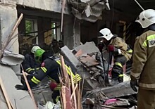 Спасатели разобрали завалы до первого этажа на месте обрушения в Луганске