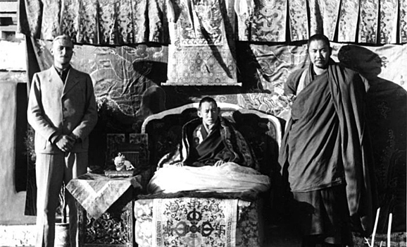 Фюрер в Тибете: что искал Третий Рейх