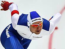 Российский конькобежец-чемпион остался в порванном комбинезоне на соревнованиях