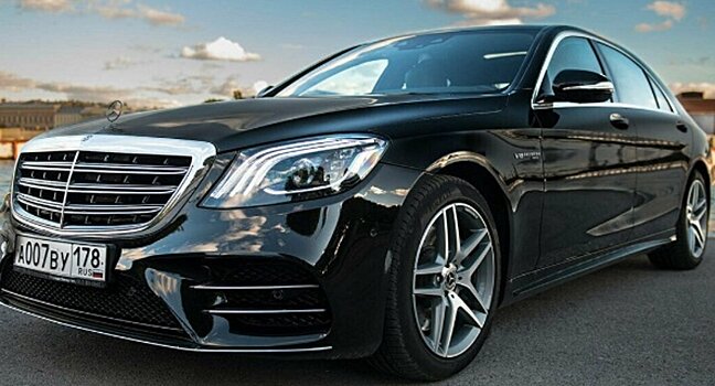 Эксперты назвали особенности роскошных автомобилей от Mercedes-Benz