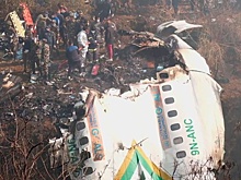 Опубликованы новые кадры с места трагедии с крушением самолета в Непале