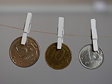 Минфин не занимает деньги и не будет пополнять ФНБ: как работает бюджетное правило в 2022 году