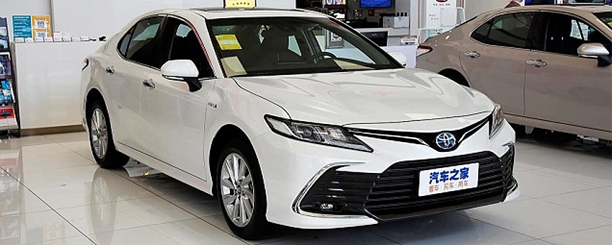 У автодилеров России с ноября этого года появились седаны Toyota Camry XL китайской сборки