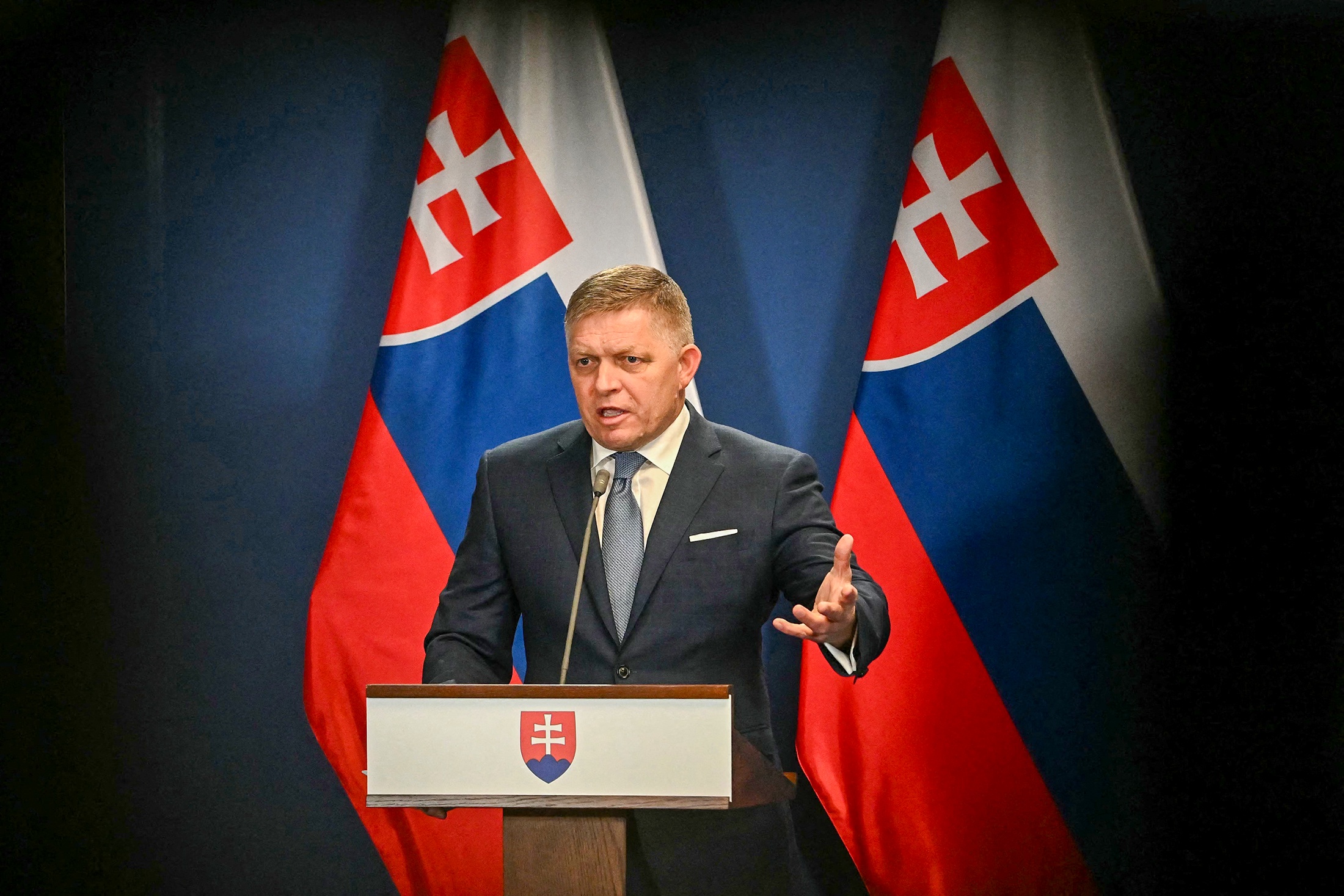 В Кремле сообщили, что Фицо приедет в Москву на Парад Победы