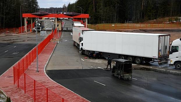 Латвия продлила закрытие неба над границей с РФ и Белоруссией