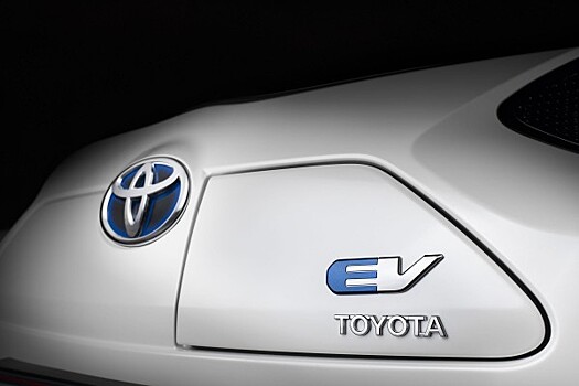 Toyota откажется от выпуска машин с бензиновыми двигателями в 2025 году