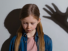 В Новосибирске женщину осудили за истязание дочери