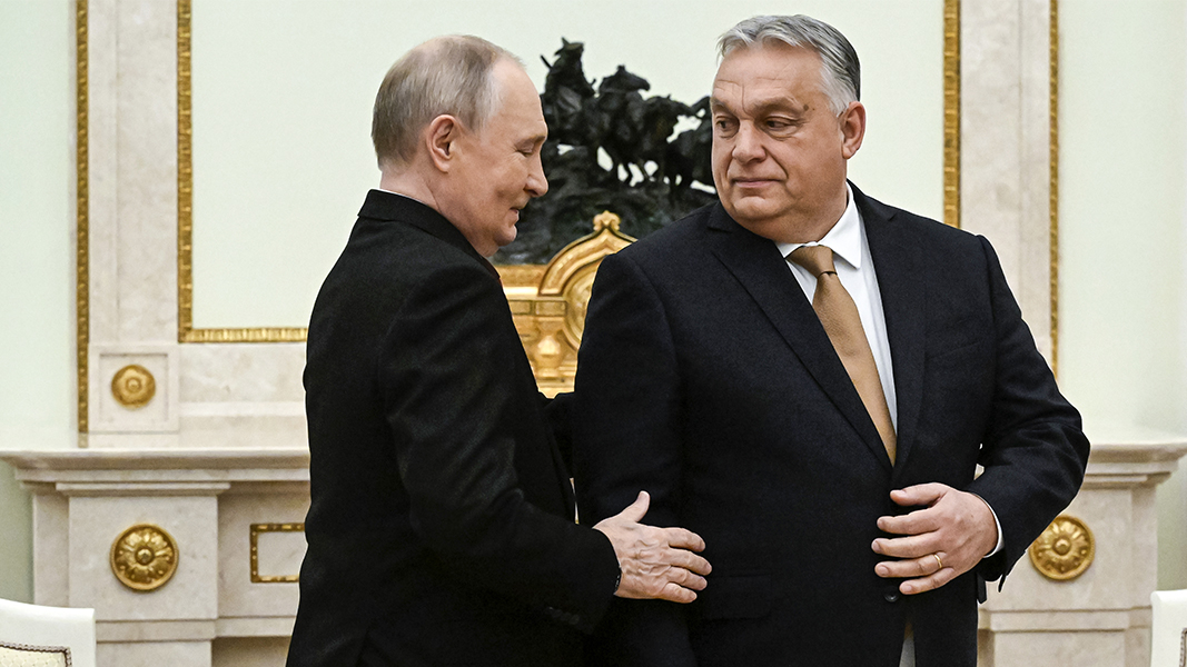 Песков прокомментировал опубликованный разговор Путина и Орбана