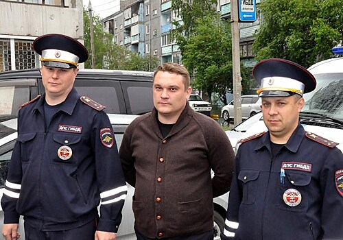 Дорожные полицейские помогли семье иркутян с больным ребенком оперативно добраться до медучреждения