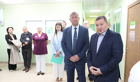 Губернатор поручил вывести поликлиники Волгограда из приспособленных помещений