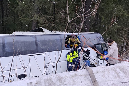 Установлены личности погибших в ДТП с автобусом под Верх-Нейвинским