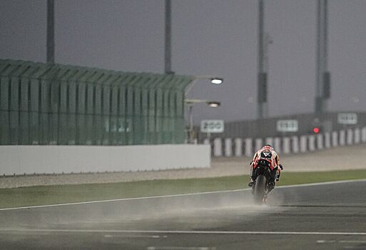 Только пять гонщиков показали времена в финальный день тестов MotoGP